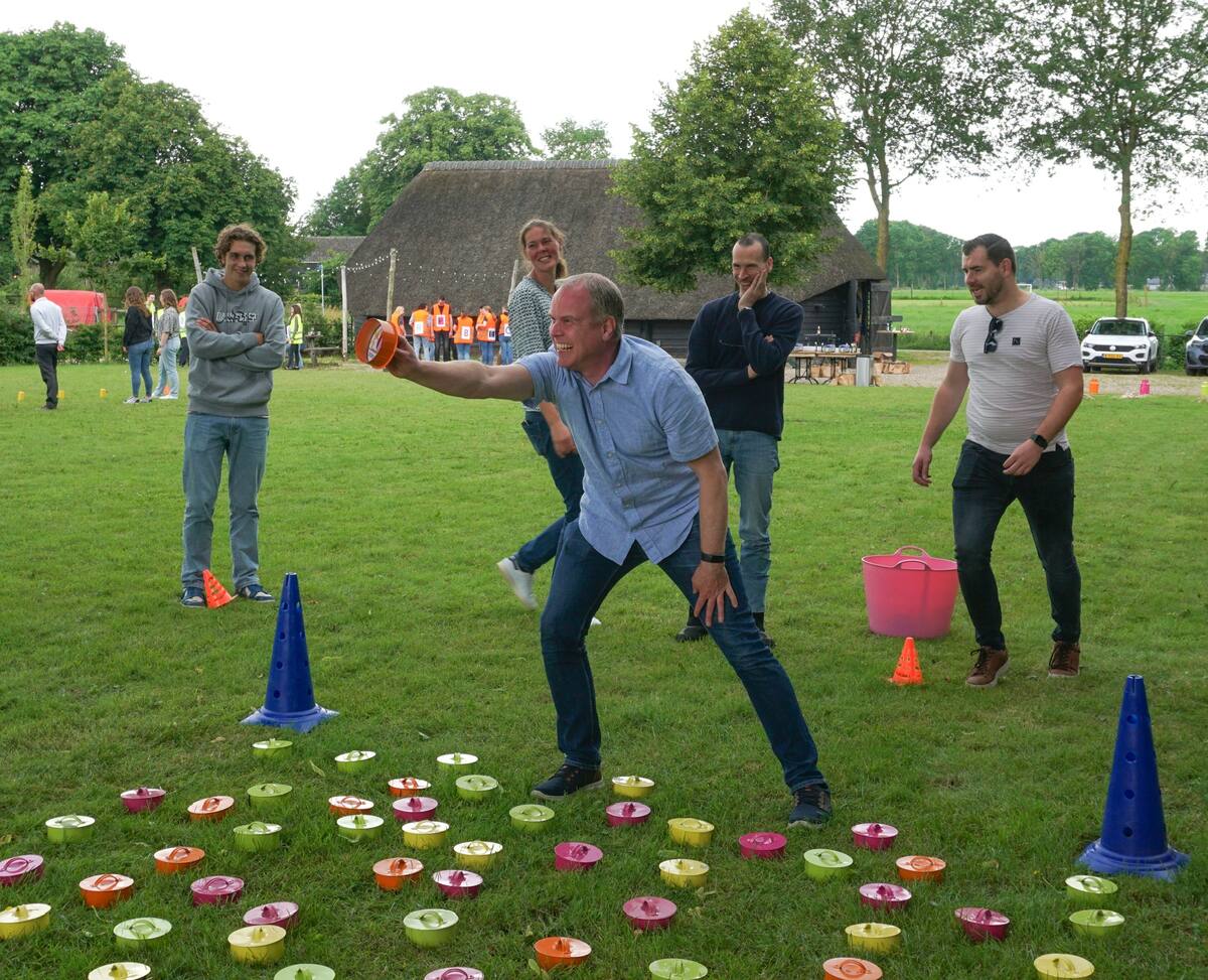 U Deugt, Wij Deugen